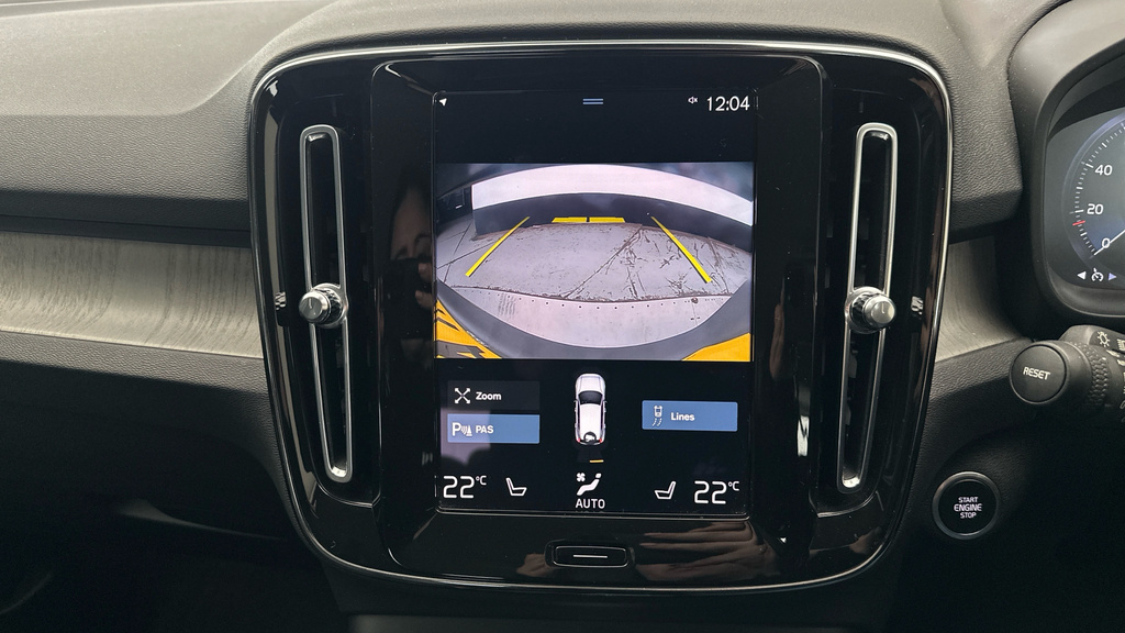 Volvo XC40 2.0 B4p R Design Pro Awd  #19