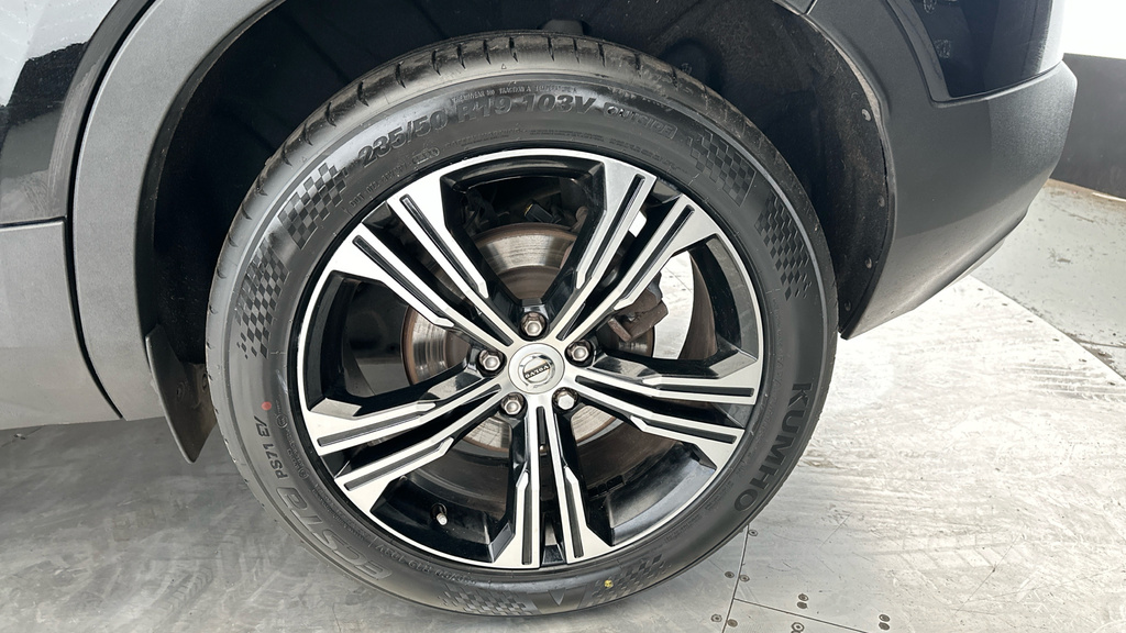 Volvo XC40 2.0 B4p R Design Pro Awd  #25