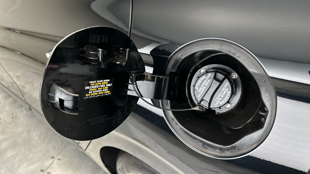 Hyundai Ioniq Hatchback  #29