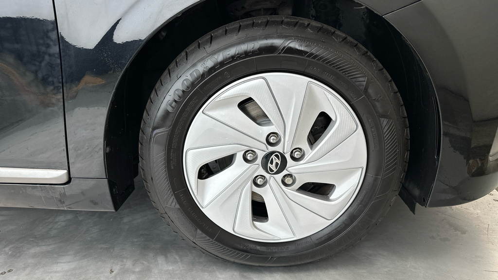 Hyundai Ioniq Hatchback  #28