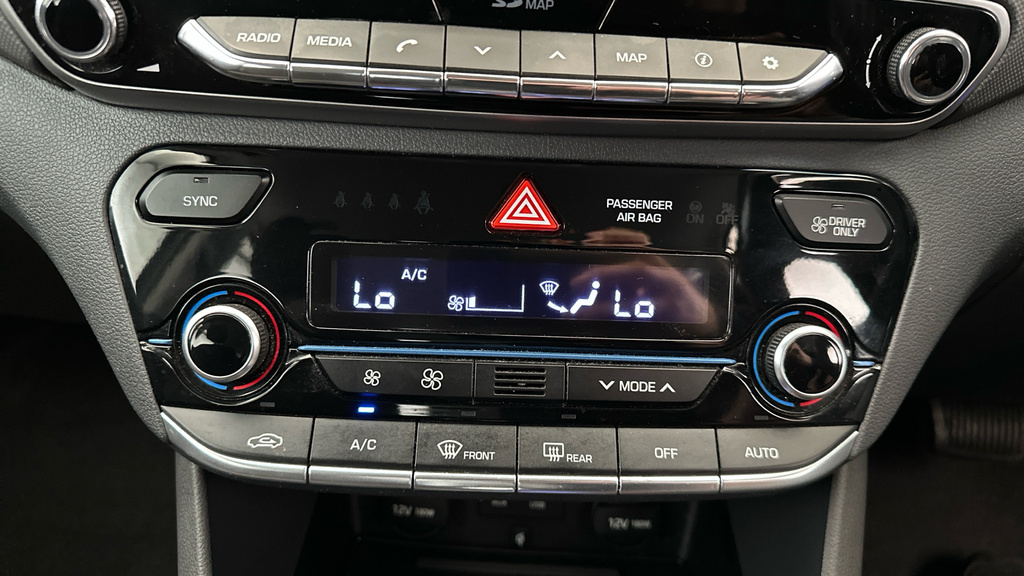 Hyundai Ioniq Hatchback  #14