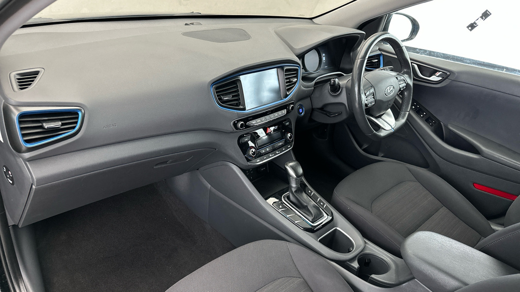 Hyundai Ioniq Hatchback  #11
