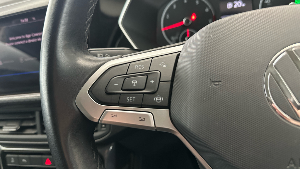Volkswagen T-Cross 1.0 Tsi 95Ps Active Hatchback Grey #14