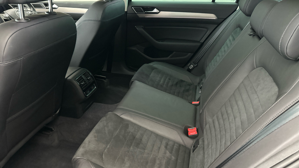 Volkswagen Passat Se Business Tdi White #20