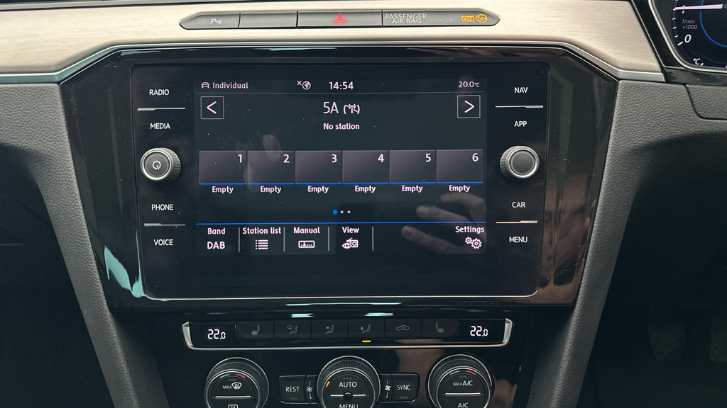 Volkswagen Passat Se Business Tdi White #15
