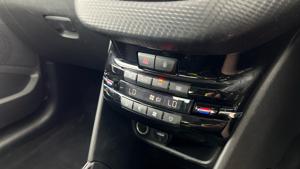 Peugeot 2008 Ss Allure Black #16