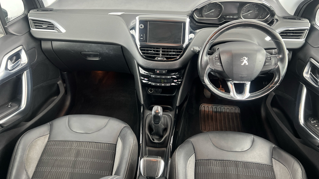 Peugeot 2008 Ss Allure Black #11