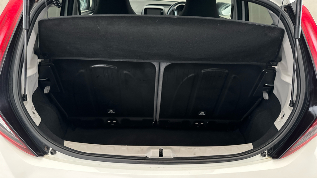 Toyota Aygo X X-press White #18