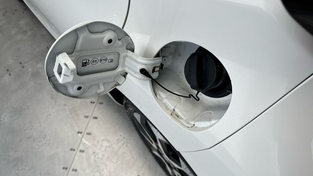 Toyota Aygo X X-press White #24