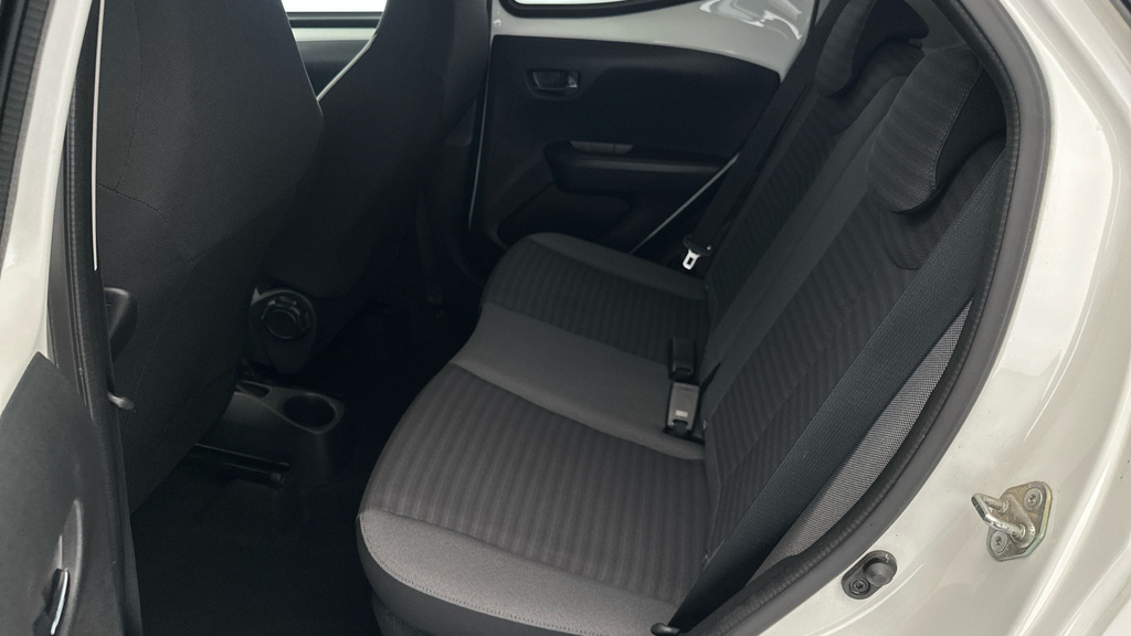 Toyota Aygo X X-press White #17