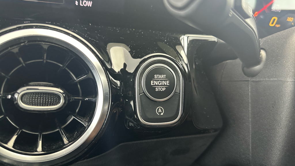 Mercedes-Benz GLA Class Gla 180 Amg Line Edition Black #16