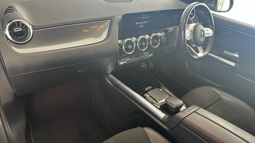 Mercedes-Benz GLA Class Gla 180 Amg Line Edition Black #13