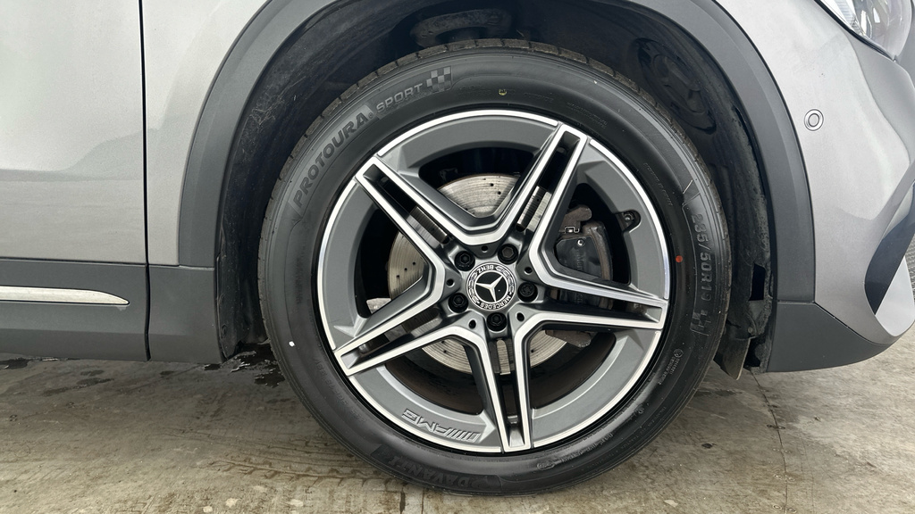 Mercedes-Benz GLA Class Gla 180 Amg Line Edition Black #31