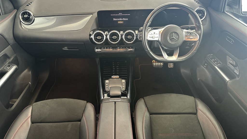 Mercedes-Benz GLA Class Gla 180 Amg Line Edition Black #14