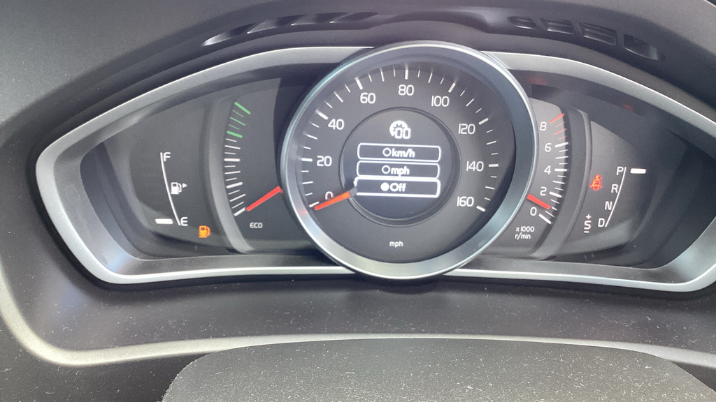 Volvo V40 D2 Momentum Winter Pack Front Park Assist Blue #96