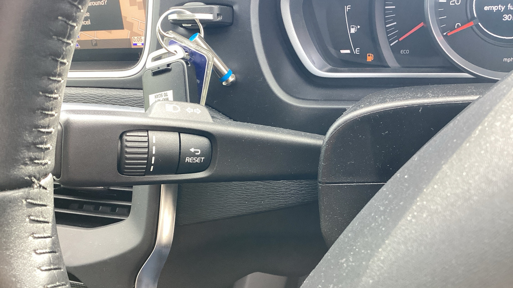Volvo V40 D2 Momentum Winter Pack Front Park Assist Blue #27