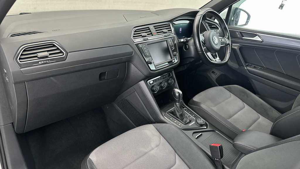 Volkswagen Tiguan 2L Se Navigation White #12