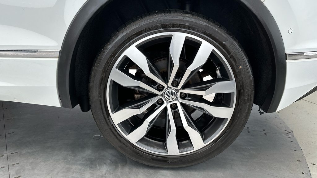 Volkswagen Tiguan 2L Se Navigation White #24