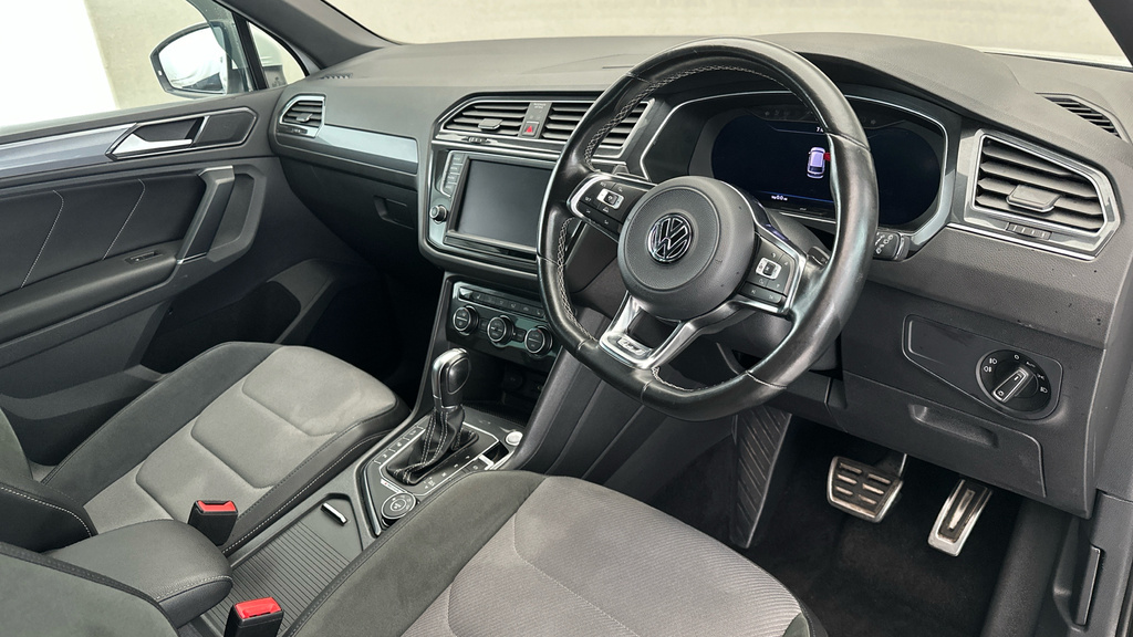Volkswagen Tiguan 2L Se Navigation White #11