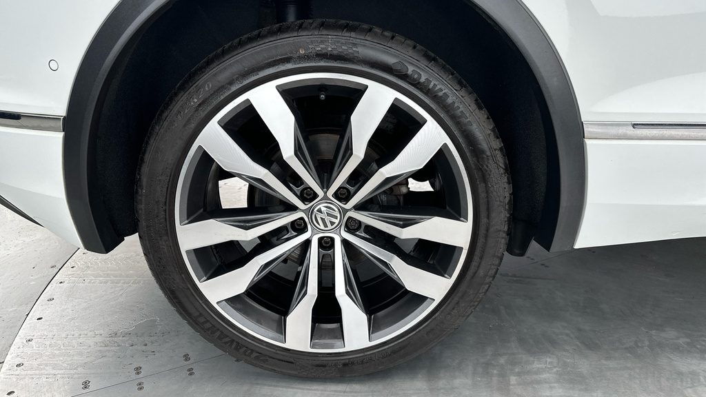 Volkswagen Tiguan 2L Se Navigation White #25
