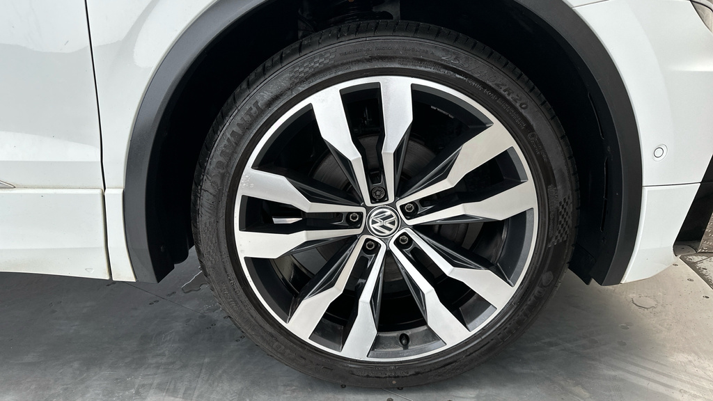 Volkswagen Tiguan 2L Se Navigation White #26