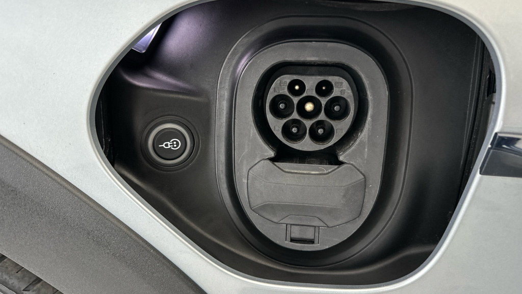 Porsche Taycan Performance Plus 93.4Kwh 4S Grey #28