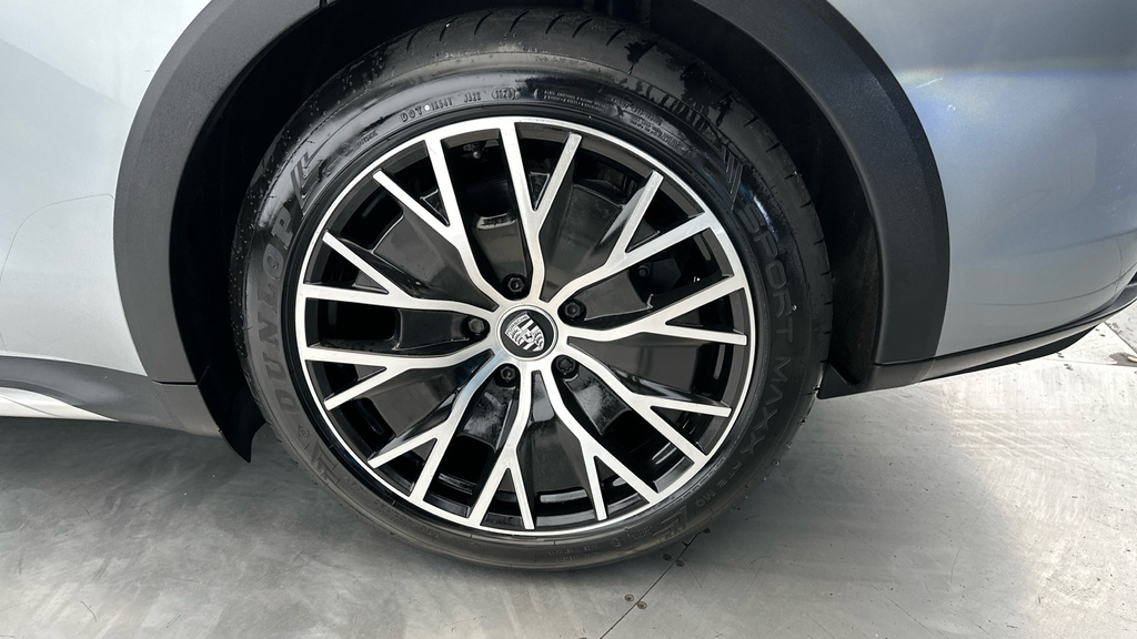 Porsche Taycan Performance Plus 93.4Kwh 4S Grey #25