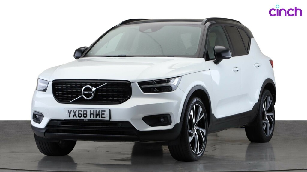 Volvo XC40 T3 Momentum Black #8