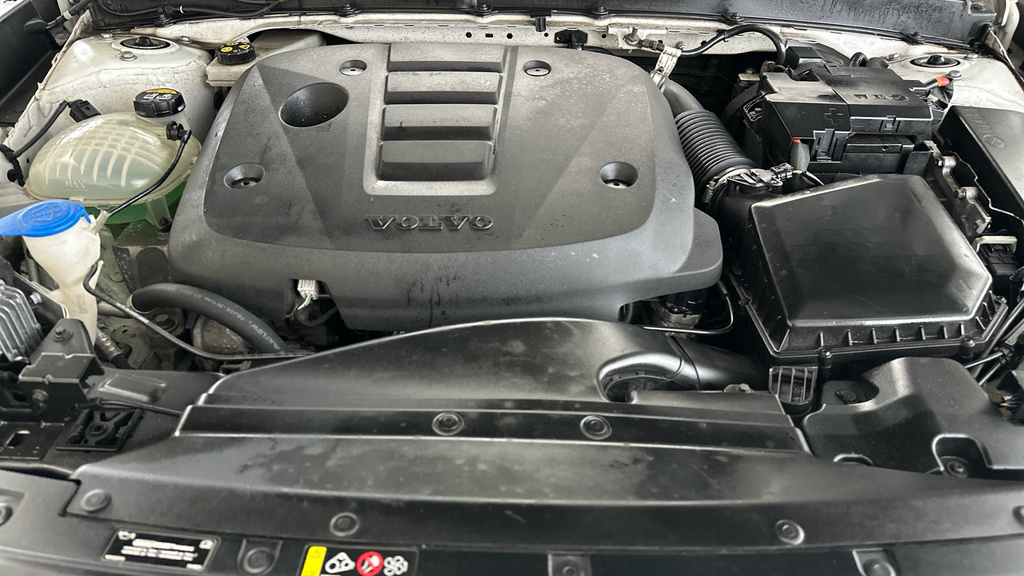 Volvo XC40 T3 Momentum Black #21