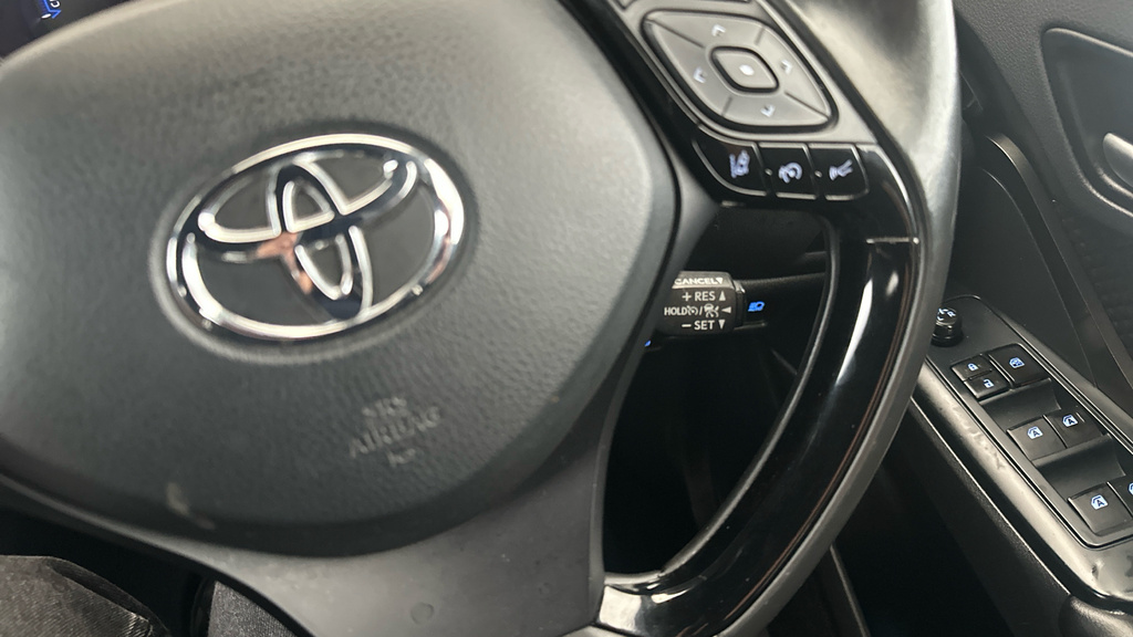 Toyota C-Hr Dynamic Blue #13