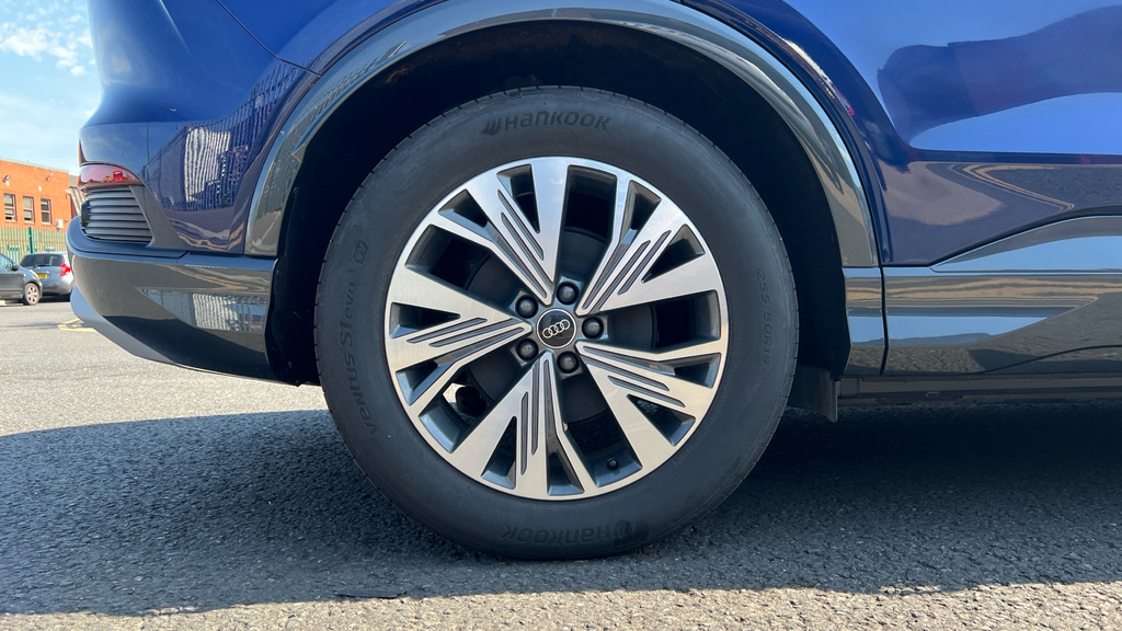 Audi Q4 E Tron 210Kw 45 82Kwh Black Edition Tech Pack Grey #19