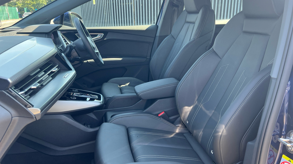 Audi Q4 E Tron 210Kw 45 82Kwh Black Edition Tech Pack Grey #24