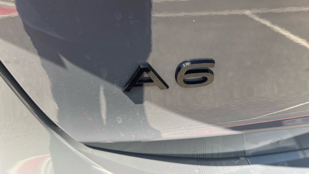 Audi A6 Avant Audi A6 Avant Launch Edition E-tron Performance 27 White #61