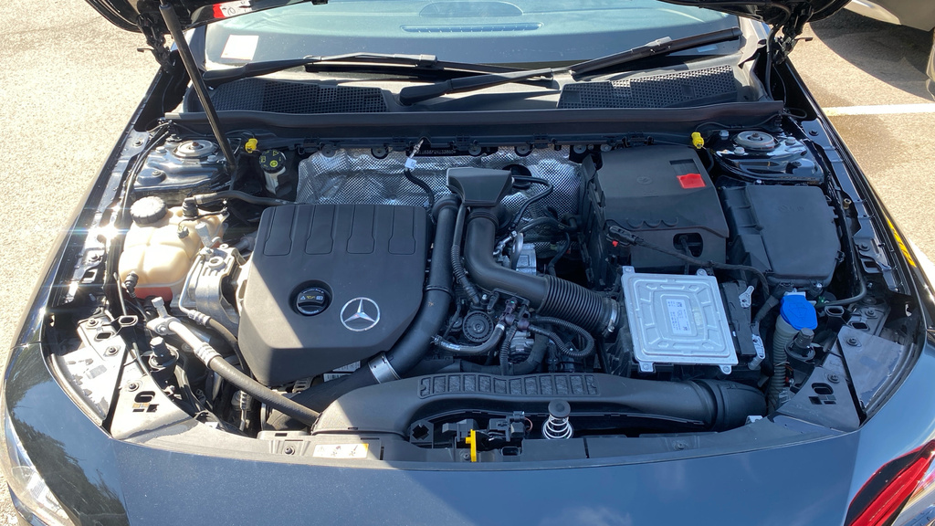 Mercedes-Benz CLA Class Cla 200 Amg Line Tip White #29