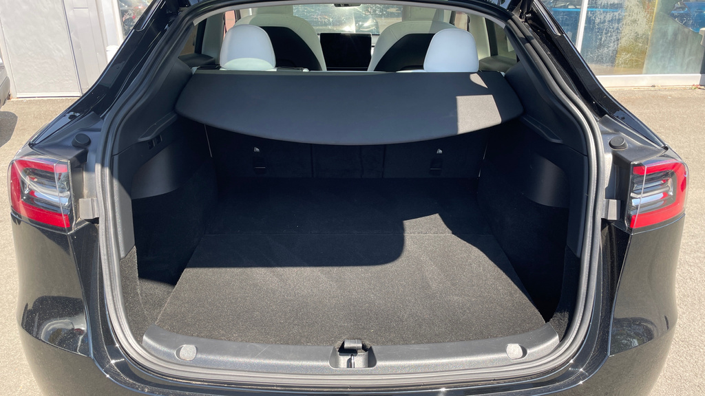 Tesla Model Y Model Y Long Range Awd Red #27