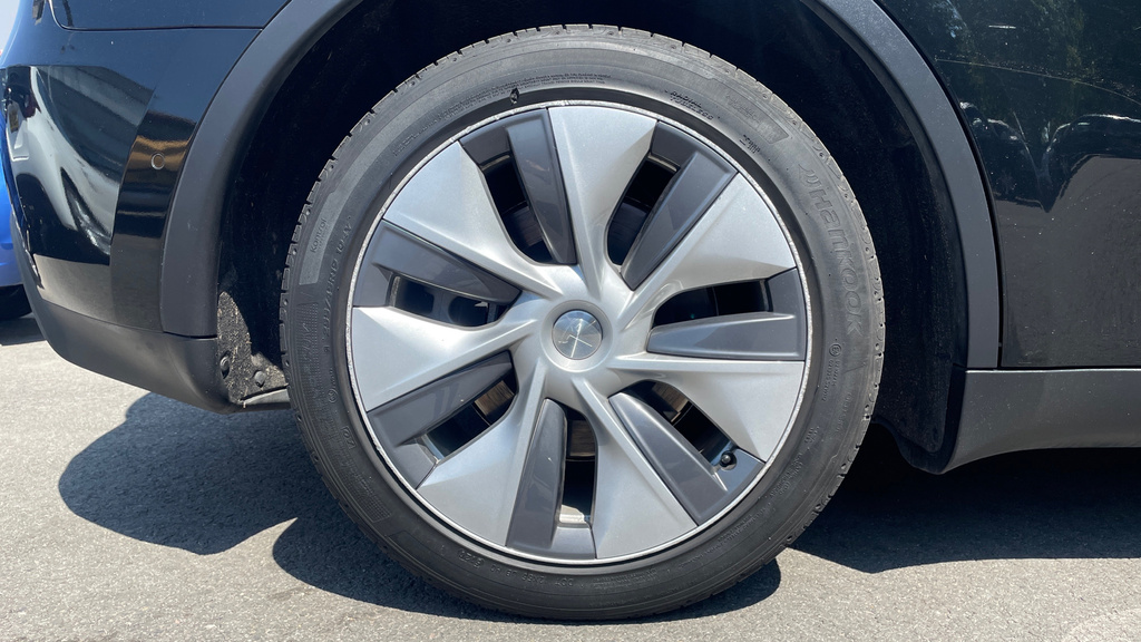 Tesla Model Y Model Y Long Range Awd Red #31
