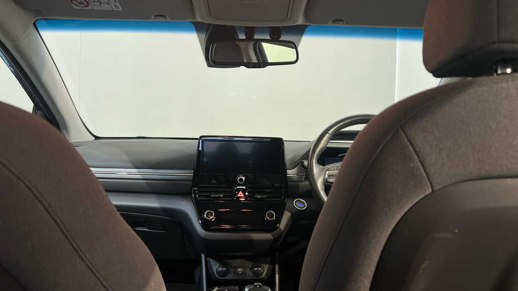 Hyundai Ioniq Hatchback #24