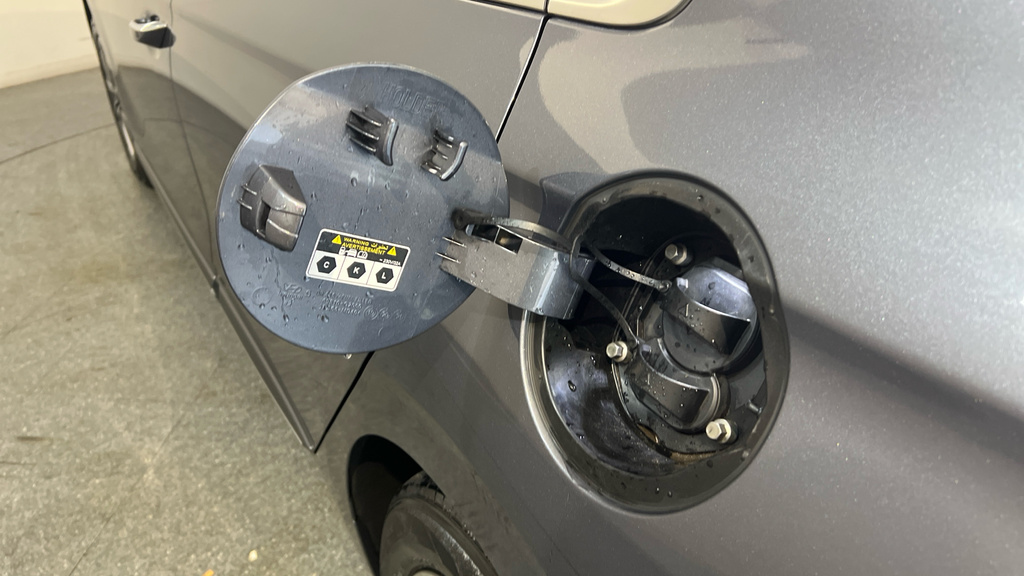 Hyundai Ioniq Hatchback #34