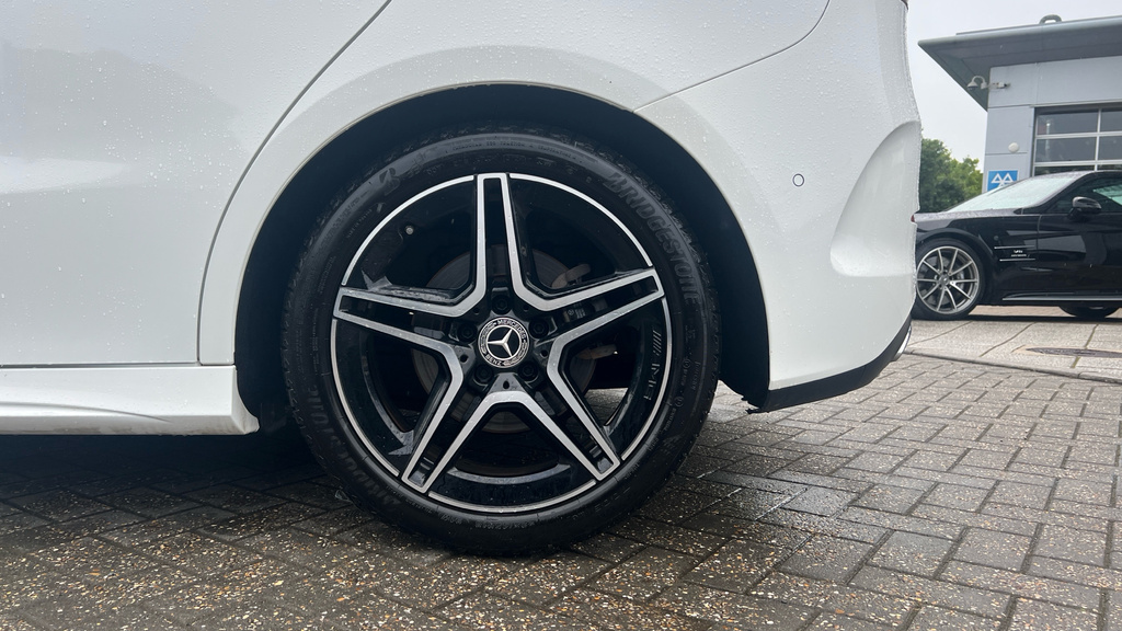 Mercedes-Benz B Class B200 Sport Executive White #28