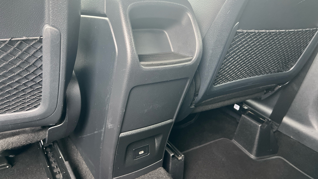 Mercedes-Benz B Class B200 Sport Executive White #39