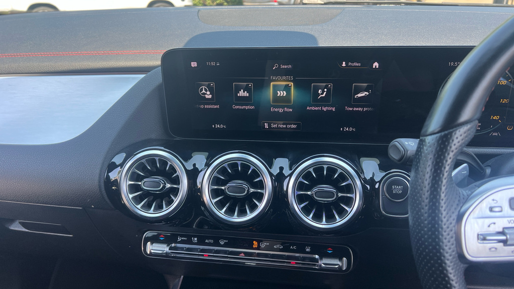 Mercedes-Benz EQA Amg Line Grey #40