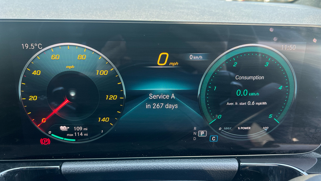 Mercedes-Benz EQA Amg Line Grey #35