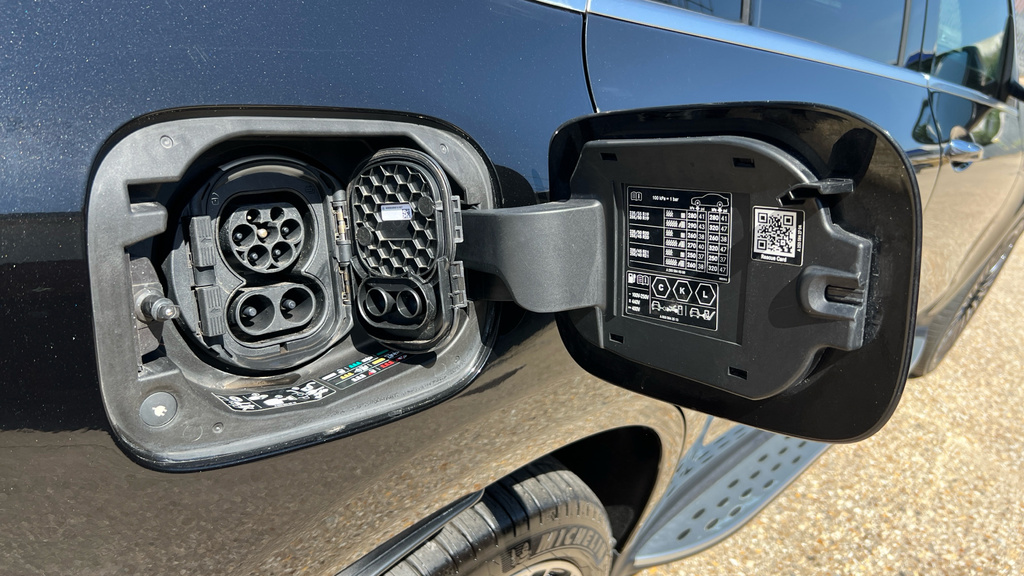 Mercedes-Benz EQC Suv Grey #3