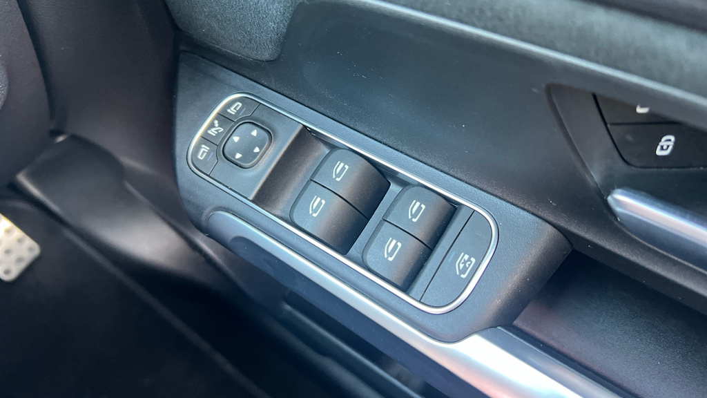 Mercedes-Benz EQB Suv Black #57