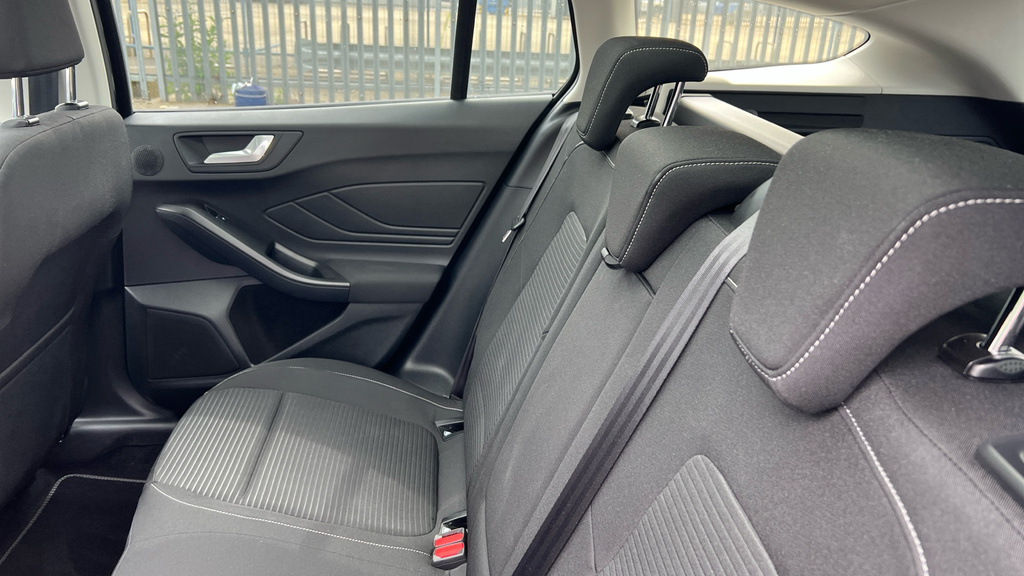 Ford Focus 1.0 Ecoboost Hybrid Mhev St-line Black #33