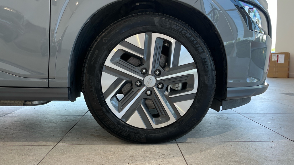 Hyundai Kona #32