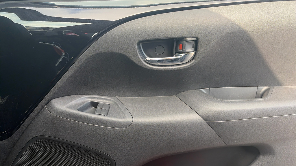 Peugeot 108 Collection Black #30