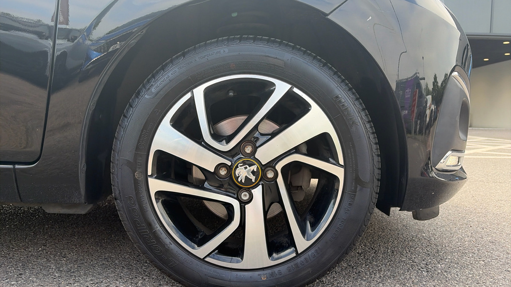 Peugeot 108 Collection Black #20