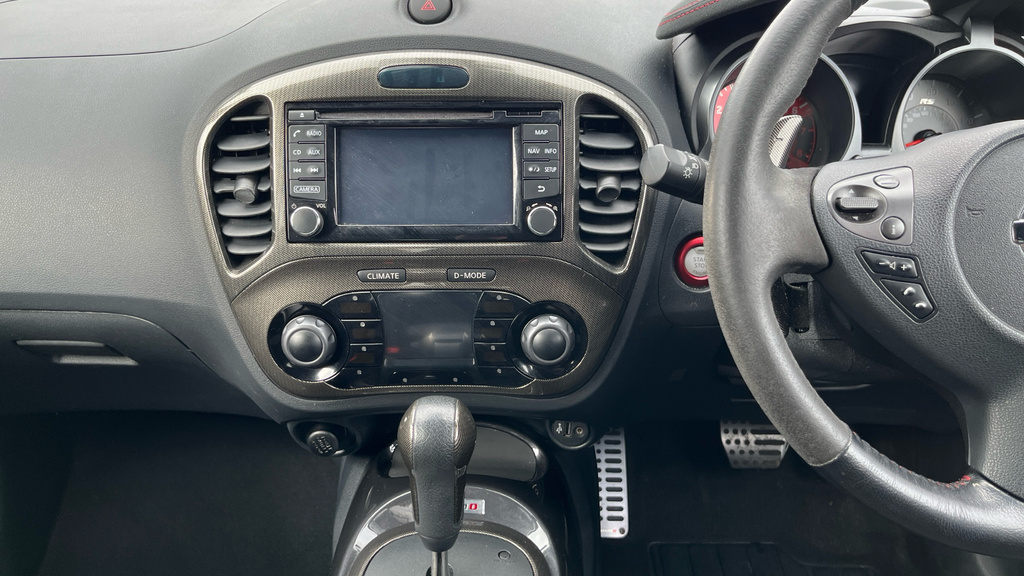 Nissan Juke 1.2 Dig-t Tekna Bose White #16