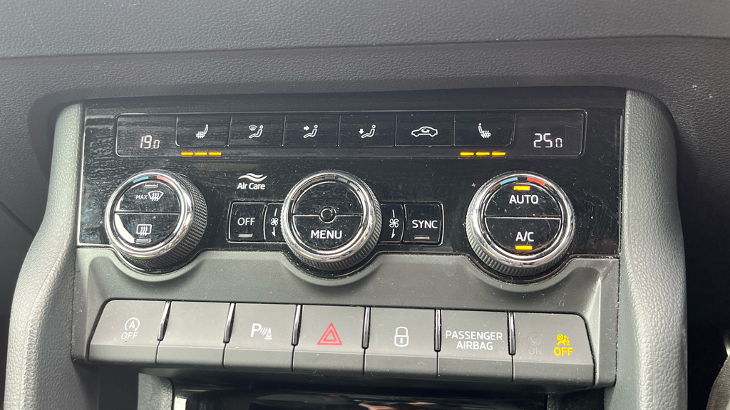 Skoda Karoq Se L Grey #15